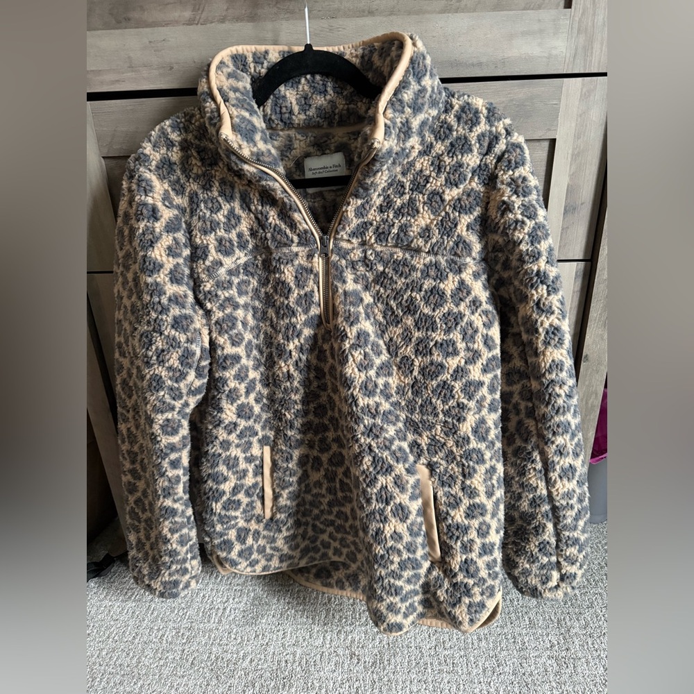 Abercrombie & Fitch Tan and Black Fleece Jacket